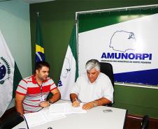 A Secretaria da Educação reuniu nesta quinta-feira (6) representantes de escolas particulares do Paraná para apresentar o Módulo de Arquivamento do Relatório Final, novo sistema que facilita o gerenciamento de arquivos nos colégios. 