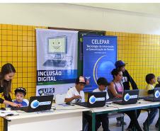 Estande da Celepar na feira de serviços na CIC