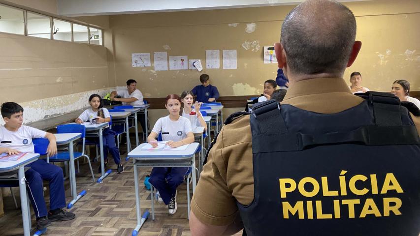 Com inteligência artificial, Celepar torna escolas do Paraná mais seguras 