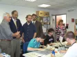 O gerente da CELEPAR, Jarbas Pessoa de Oliveira e o diretor-presidente da CELEPAR, Nizan Pereira na sala de confecção eletrônica de carteira de identidade