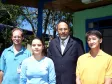 A partir da esquerda, Marcel Diorgenes Unger, a Leonice Rochinski, o diretor-presidente da CELEPAR e secretário de Assuntos Estratégicos, Nizan Pereira e o presidente da FUNCEL, Newton Issao Hiromori, na Creche da Fundação CELEPAR