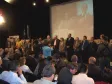 O governador em exercício Orlando Pessuti e os secretário Bianchini e o secretário de Assuntos Estratégicos, Nizan Pereira, repassaram sementes de milho e feijão para representantes de famílias indígenas e de quilombolas do Paraná (integrantes das tribos Caigangue, Guarani e Xetá e ainda dos remanescentes de quilombolas da Comunidade do Eixo Botiatuva, na Lapa)