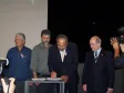 O Governador do Paraná, Roberto Requião, o secretário da Educação, Mauricio Requião, o diretor- presidente da CELEPAR e secretário de Assuntos Estratégicos, Nizan Pereira assina o convênio trata da cessão dos códigos fontes do portal educacional Dia-a-dia Educação e do Sistema Estadual de Registro Escolar (Sere) e o secretário da Educação de Santa Catarina, Paulo Roberto Bauer (a partir da esq.), na Escola de Governo, no dia 27 de novembro de 2007