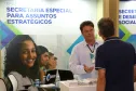 A Secretaria Especial para Assuntos Estratégicos participou do Encontro de Prefeitas e Prefeitos Eleitos do Paraná: Gestão 2017 ? 2020 e apresentou as ações que podem ser aplicadas nos municípios. Aproximadamente 100 municípios demonstraram interesse no programa de Cidadania Digital, que tem o objetivo de promover inclusão e a emancipação digital em todo o Estado, através de dois projetos: Espaço Cidadão e Rede399. Foz do Iguaçu, 02/12/2016.