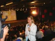 O diretor-presidente da Celepar e
secretário de Assuntos Estratégicos,
Nizan Pereira em sua apresentação sobre
o Sistema de Telecomunicações do Paraná
e em destaque a Gisele Rech realizando a
reportagem para o Jornal da TVE (1ª
Edição - 19/08/2008), durante a Escola
de Governo
