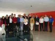 O diretor-presidente da Celepar e
secretário de Assuntos Estratégicos,
Nizan Pereira, diretores, assessores e técnicos da 
Celepar após a apresentação na Escola de 
Governo, no dia 19 de agosto de 2008 