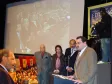 A partir da esq. o presidente do
Grupo de Trabalho Clóvis Moura,
Glauco Souza Lobo, a secretária de
Ciência, Tecnologia e Ensino
Superior, Lygia Pupatto, o
secretário de Assuntos Estratégicos
e diretor-presidente da CELEPAR,
Nizan Pereira e o superintendente
da Fundação Universidade Federal do
Paraná - Funpar, Paulo Afonso
Bracarense Costa, na Escola de
Governo, 13 de maio de 2008 - Foto
Marcia Midori 