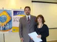 Celepar com 25 anos, Teresinha Maria Bittencourt e 
o diretor de desenvolvimento, Henrique Salatino 
Miorelli