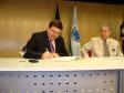 Assinando o decreto de nomeação de Diretor Presidente da Celepar, Vanderlei Falavinha Iensen(22/01/2009)