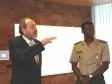 O diretor-presidente da CELEPAR e secretário de 
Assuntos Estratégicos, Nizan Pereira e da Comitiva das Forças Armadas, o Capitão Edgar Honorato Cardoso Bernardo