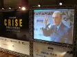 O governador de São Paulo, José Serra, no 
telão, no encerramento do Seminário 
Internacional "Crise - Rumos e 
Verdades", no Canal 
da Música, dia 11/12/2008 - 
Foto Marcia Midori