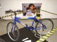 No Espaço Cultural Santos Dumont, da Companhia de Informática do Paraná (Celepar), exposição “A bicicleta como meio de transporte sustentável”, exemplares de bicicletas, informativos sobre a escolha, uso correto, fatores positivos e curiosidades sobre o veículo