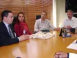 O secretário de Recursos Humanos de Belo Horizonte, Gleison Souza e a gerente de projetos especiais da Secretaria de Recursos Humanos, Daniele Alvarenga, estiveram conhecendo o sistema da Celepar para a área de recursos humanos 