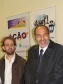 A esq. o diretor de diretor de
operação da Celepar, Robson 
Valentin, responsável pelas ações 
da Gerência de Inclusão Digital 
(GID) e a dir. o secretário de
Assuntos Estratégicos, Nizan 
Pereira, na Semana de Inclusão 
Digital, no Telecentro Paranavegar 
Vila Zumbi, em Colombo, dia 18 de 
março de 2009