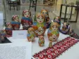 Exposição Cultura Eslava no espaço Cultural Santos Dumont dos artistas paranaenses Eloir Jr. e Alice de Fátima Noga. É composta de várias peças de Pêssankas, ou Pisánkis, os tradicionais ovos coloridos, cujas pinturas traduzem símbolos, figuras, palavras, passagens de vida e celebrações dos povos da Ucrânia e da Polônia. Matyoszkas e Babuszkas, as tradicionais bonecas de origem russa, bastante difundidas nos países do leste europeu (29/03/2010)