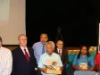 Na foto o vice governador, Orlando 
Pessuti, o secretário de Assuntos 
Estratégicos, Nizan Pereira, ao seu 
lado o procurador-geral do Estado, 
Carlos Frederico Marés e o 
representante da comunidade 
quilombola e indígena, no lançamento do 
programa de produção e distribuição 
de sementes