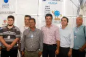 O governador Beto Richa, ao lado do secretário de Relaçãoes com a Comunidade, Wilson Quinteiro, visita o estande da Celepar 
