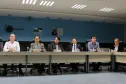 Carlos Pessoa, Jacson Carvalho Leite, Fernando Matesco, Amilto Francisquevis, Luciano Cardoso e Antônio João Lima no Centro Integrado de Informações Estratégicas da Celepar (CIIE)