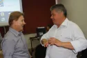 O presidente da Celepar, Jacson Carvalho Leite e o presidente da Amepar, Luiz Nicácio durante reunião em Londrina