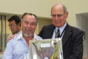 Antonio Carlos Schimaleski homenageado pelos seus 25 anos de serviços prestados na Celepar. 