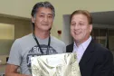 Newton Issao Hiromori homenageado pelos seus 35 anos de serviços prestados na Celepar. 