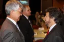 A esq. o representante do governador Beto Richa no evento, o secretário do Planejamento e Coordenação Geral, Cassio Taniguchi, presidente do Conselho de Administração da Celepar e do Conselho Estadual de Informação e Telecomunicações (COSIT), o vice-presidente executivo, Nelson Oliveira Menezes Filho (Itec/AL) e Paulo Coelho (Proderj/RJ)