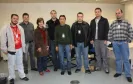 Equipe da Celepar responsável pela emissão de 2ª via do CRLV, emissão definitiva e 2ª via da CNH, além do desenvolvimento de aplicativos para o portal móbile (m.pr.gov.br) que disponibiliza informações do Detran. Da esquerda para a direita:
Paiva, Mário, Teresinha, Leandro, Tanamati, Dawan, Fantini e Leonardo, funcionários da Gerência de Desenvolvimento de Sistemas