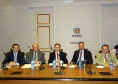 Os diretores da Celepar, Rafael Moura de Oliveira, Lucio Alberto Hansel, Jacson Carvalho Leite, Luiz Fernando Ballin Ortolani e Danilo Scalet, na reunião no GGI