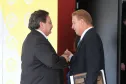 O diretor geral da secretaria de Infraestrutura e Logística, Aldair Wanderlei Petry (Neco) e o presidente da Celepar, Jacson Carvalho Leite 