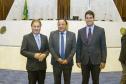 Jacson Carvalho Leite e os deputados estaduais Hussein Bakri e Guto Silva