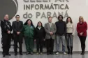 Lucio Alberto Hansel, diretor administrativo-financeiro da Celepar; Rafael Moura de Oliveira, diretor jurídico da Celepar; Marilza Aparecida de Lima, presidente do Instituto Lixo e Cidadania; Simone Renata Lisboa, presidente da Associação Vida Nova de Materiais Recicláveis; Jacson Carvalho Leite, presidente da Celepar; Tião Santos, representante nacional dos catadores de materiais recicláveis; Cláudia Vassão, coordenadora do programa de gestão de resíduos sólidos da Celepar e Leila Maria Zen,
