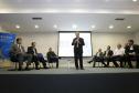 O secretário para Assuntos Estratégicos, Edson Casagrande e o presidente da Celepar, Jacson Carvalho Leite, assinam protocolo de intenções, para instalação da Rede 399 de internet para todos.Curitiba, 26-03-14.Foto: Arnaldo Alves / ANPr.