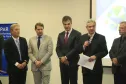 O governador Beto Richa participa, na Celepar, do lançamento do Projeto Escola de Gestão Inteligente. Participaram da solenidade: presidente da Celepar, Jacson Carvalho Leite, presidente do Tecpar, Julio Felix.Curitiba, 11-11-15.Foto: Arnaldo Alves / ANPr.