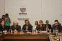 Governador Beto Richa lança o aplicativo "Menor Preço - Nota Paraná" e entrega prêmios do programa. Presentes os secretários estaduais, da Fazenda, Mauro Ricardo Costa e da Comunicação Social, Marcio Villela, presidente da Celepar, Jacson Carvalho, presidente da Assembleia Legislativa, deputado Ademar Traiano e os deputados estaduais Marcio Paulik e Claudia Pereira. Curitiba, 29/11/2016. Foto: Pedro Ribas/ANPr