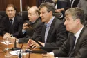 Governador Beto Richa lança o aplicativo "Menor Preço - Nota Paraná" e entrega prêmios do programa. Presentes os secretários estaduais, da Fazenda, Mauro Ricardo Costa e da Comunicação Social, Marcio Villela, presidente da Celepar, Jacson Carvalho, presidente da Assembleia Legislativa, deputado Ademar Traiano e os deputados estaduais Marcio Paulik e Claudia Pereira. Curitiba, 29/11/2016. Foto: Pedro Ribas/ANPr