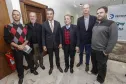 Governador Beto Richa lança o aplicativo Detran Fácil, acompanhado pelo diretor do Detran, Marcos Traad, pelo secretário chefe da Casa Civil, Valdir Rossoni e pelo presidente da Celepar, Jacson Carvalho Leite. Curitiba, 21/07/2016. 