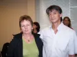 A funcionária da CELEPAR, Elisabete Scholz Portela, comemorando seus 30 anos de serviços prestados para a empresa, os nossos agradecimentos, ao seu lado o presidente da FUNCEL, Newton Issao Hiromori