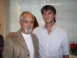 O funcionário da CELEPAR, Luis Ernesto Lacerda, comemorando seus 30 anos de serviços prestados para a empresa, os nossos agradecimentos, ao seu lado o presidente da FUNCEL, Newton Issao Hiromori