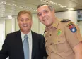 Jacson Carvalho Leite e o ten cel Loemir Mattos de Souza 
