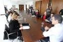 Goverador Beto Richa assina o Pacto pela Identidade Cidadã, acompanhado pela procuradora regional do Ministério Público Federal, Antonia Sanches, e a secretária estadual da Justiça, Cidadania e Direitos Humanos, Maria Tereza Uille Gomes. Curitiba, 08/10/2013. Foto: Orlando Kissner/ANPr