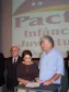 O governador Roberto Requião e secretários de estado assinam o Pacto para a Juventude do Governo Estadual, na Escola de Governo