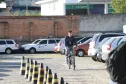 Oficina sobre direção, segurança e manutenção de bicicleetas. Bicicletário Espaço Greca Coordenação: Luis Claudio Patricio, Celepar