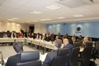 Governo do Estado debate políticas públicas em municípios na Celepar