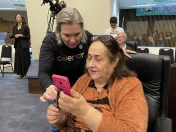 Curso de smartphone para idosos tem nova edição no dia 25