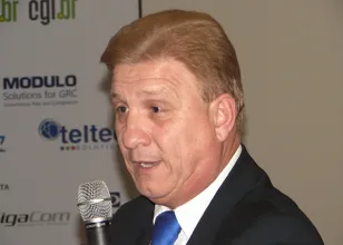Celepar apresenta soluções de TI para modernização da gestão pública no CONIP 2013