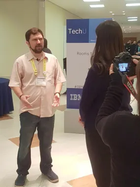 Empregado da Celepar ministra palestra sobre migração de servidores de banco dedados em evento da IBM