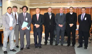 Equipe da Celepar, DIDES-D2,  responsável pelo desenvolvimento do sistema