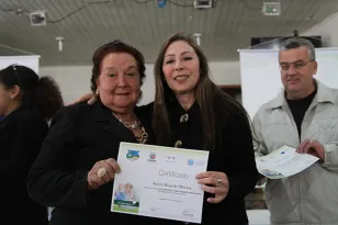 Idosos de Laranjeiras do Sul entram na era digital