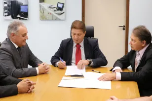 Celepar e Prefeitura de Campo Largo firmam parceria voltada ao aprimoramento da gestão pública
