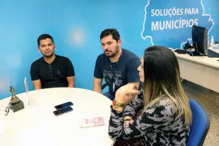 Representantes do Detran-RN conhecem Sistema Digital de Veículos